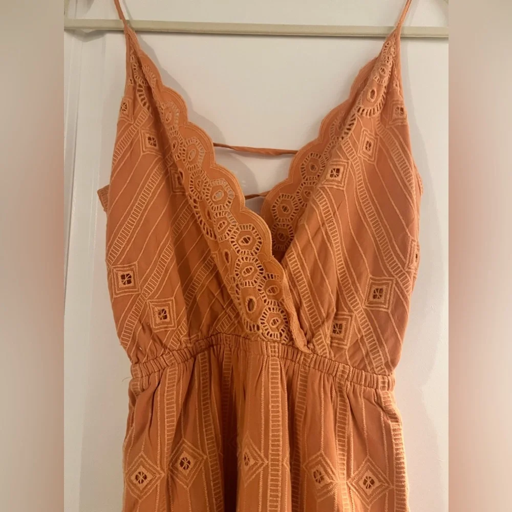 ππ§‘π
L.Space Anthropologie Ciara Eyelet Jumpsuit NWT - Picture 3 of 6
